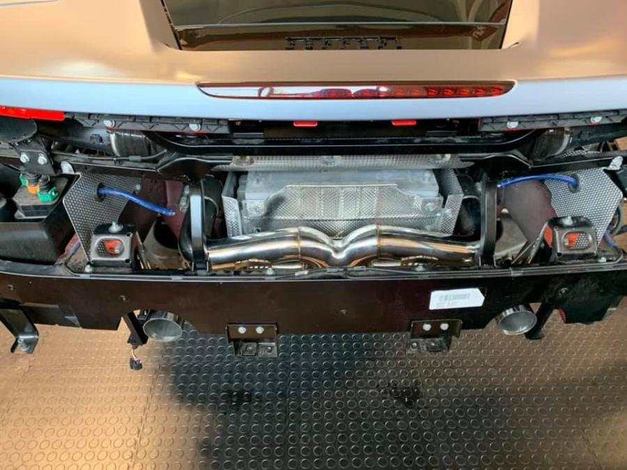 Детали создания Ferrari 488 GTB by RACE! 2019 года  (фото 11 из 12)